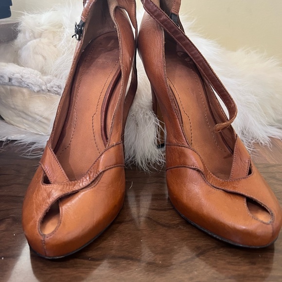 Shoes - Givenchy Tan Leather Stilettos